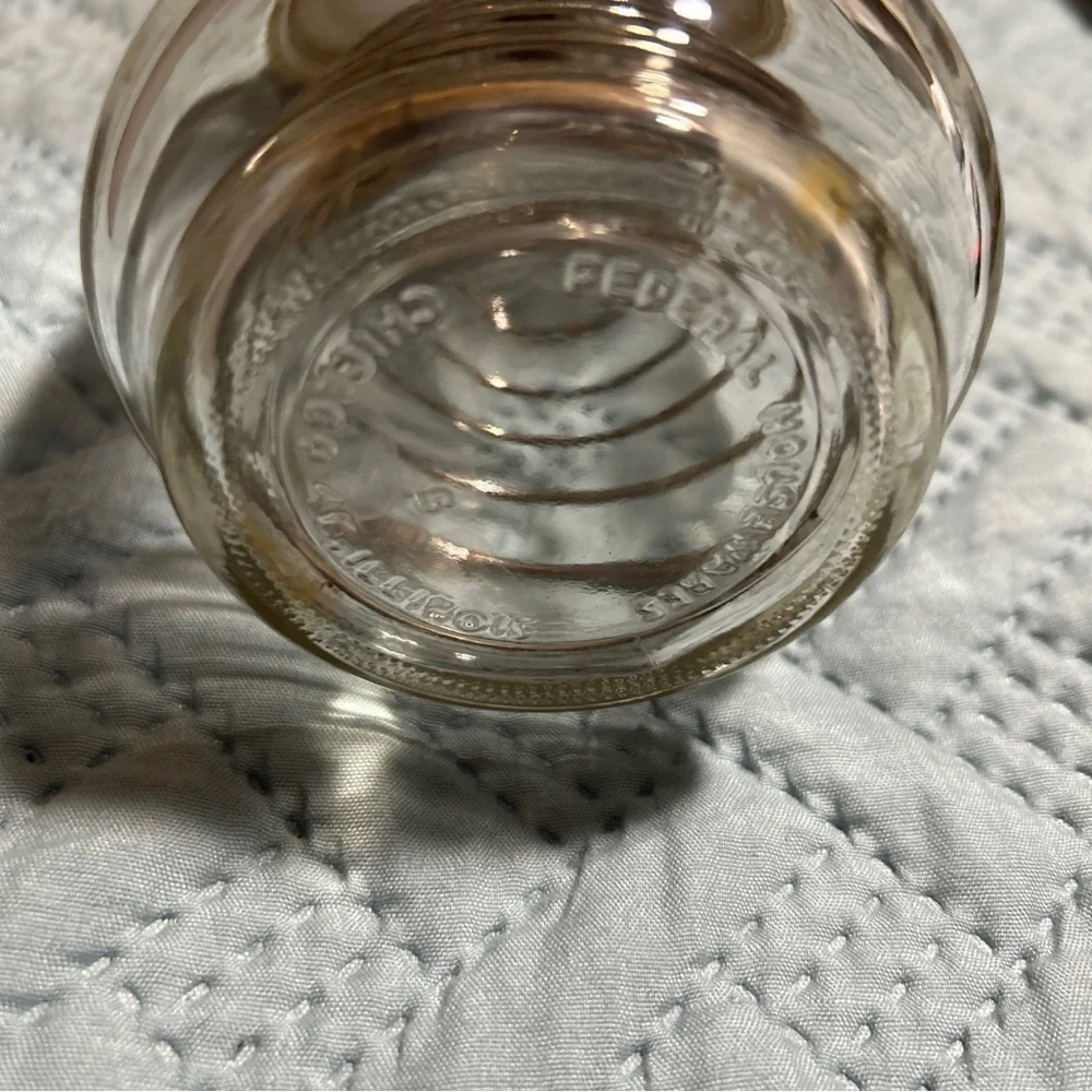 Vintage Federal Housewares Chicago Egg Beater Yellow/Glass Measure